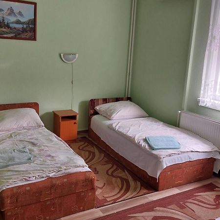 Отель Napsugar Panzio Вац Экстерьер фото
